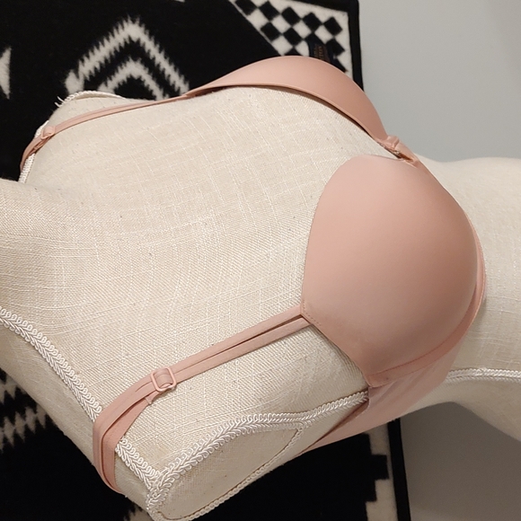 💕GUC Victoria's Secret Ladie's Infinity Flex Push Up Underwire, Baby Pink, 34D - Picture 3 of 12